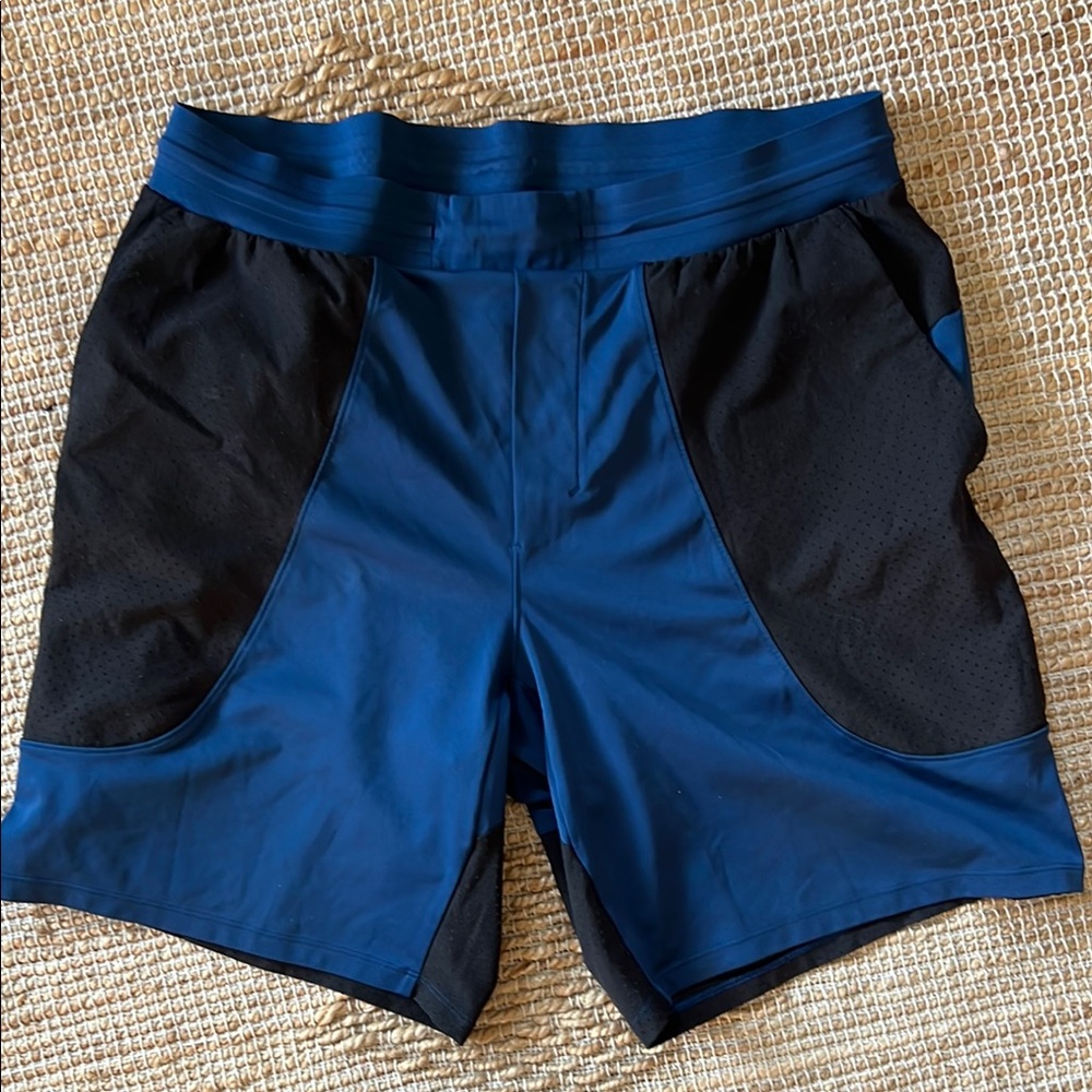 Lululemon Blue and Black Shorts (L)
